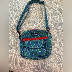 KAVU crossbody small purse geometric design